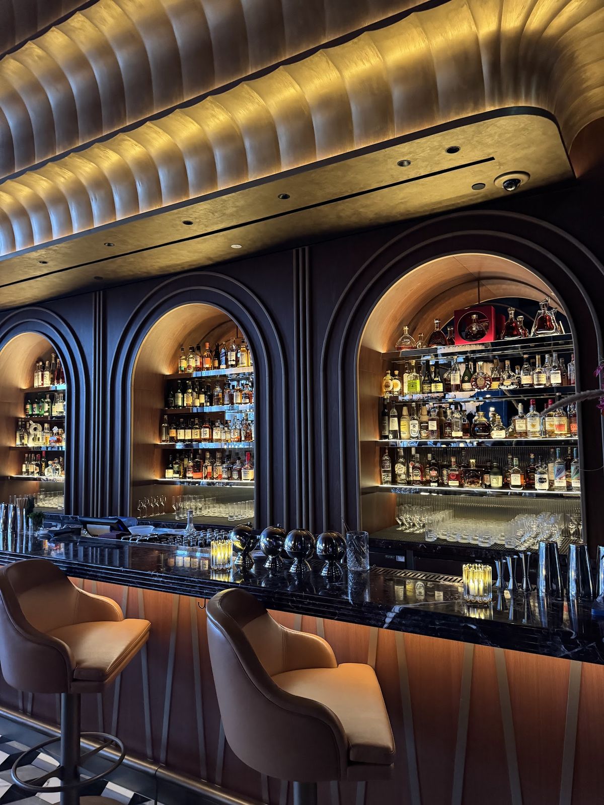 Carbone Dubai — the refreshed Carbone table