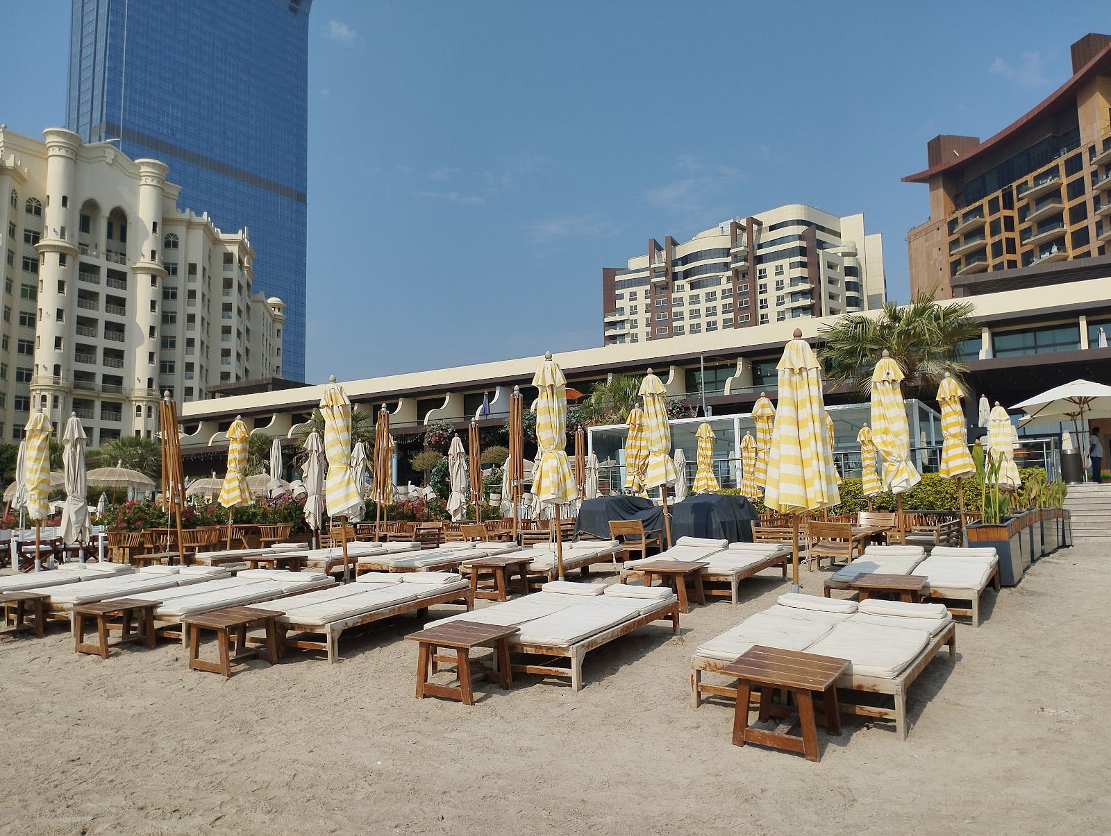 Club Vista Mare Dubai — signature dish and dining room